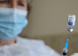 Депутат Рады предрек украинцам судьбу «кроликов» без российской вакцины