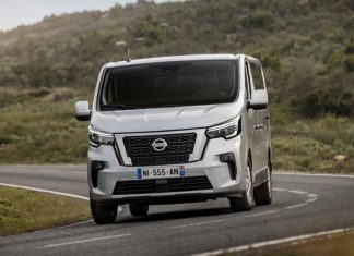Nissan NV300 Combi стал более угловатым по примеру родственного Трафика
