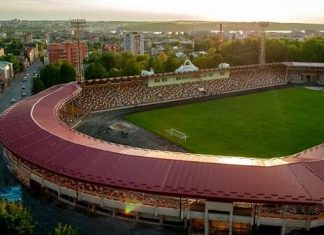 Польский город прекратил сотрудничество с Тернополем из-за переименования стадиона в честь Шухевича