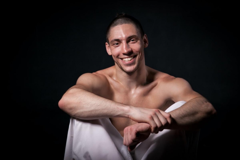 Безумный камбэк: украинский каратист стал чемпионом Европы и установил историческое достижение