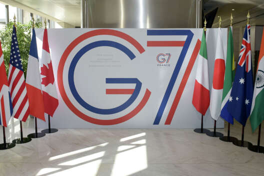 Страны "Большой семерки" на первой встрече обсуждали Китай