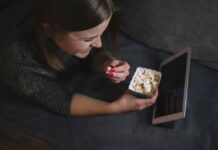 Просмотр фильмов онлайн: удобство, большой выбор и мобильность