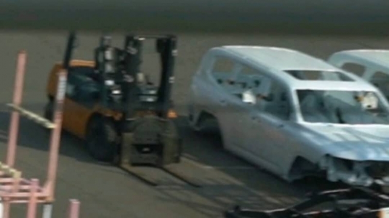 Кузов и раму Toyota Land Cruiser 300 сфотографировали на заводе в Японии